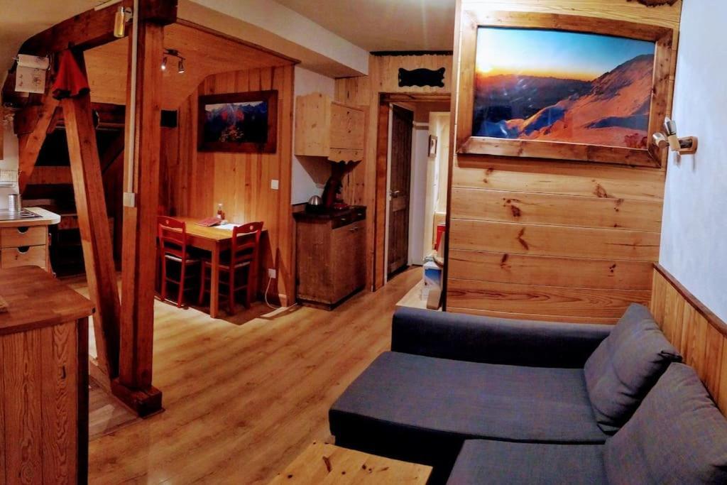 Mon Petit Appartement Montagnard Du Plateau Saint-Hilaire  エクステリア 写真